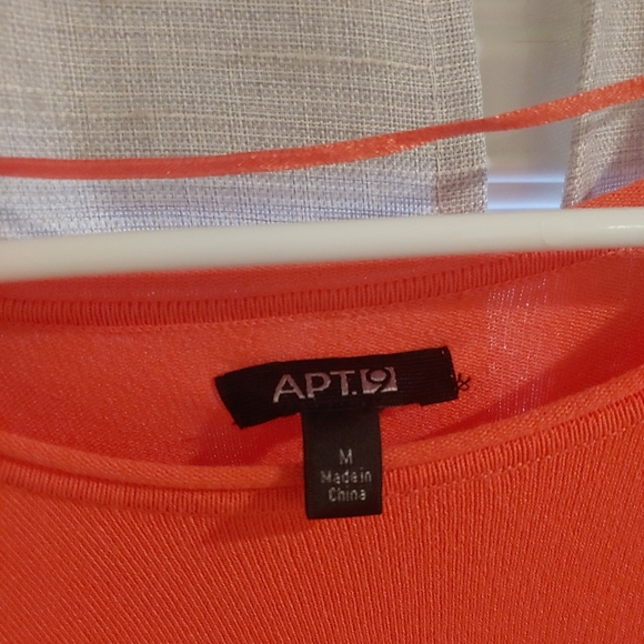 Top - Picture 2 of 3